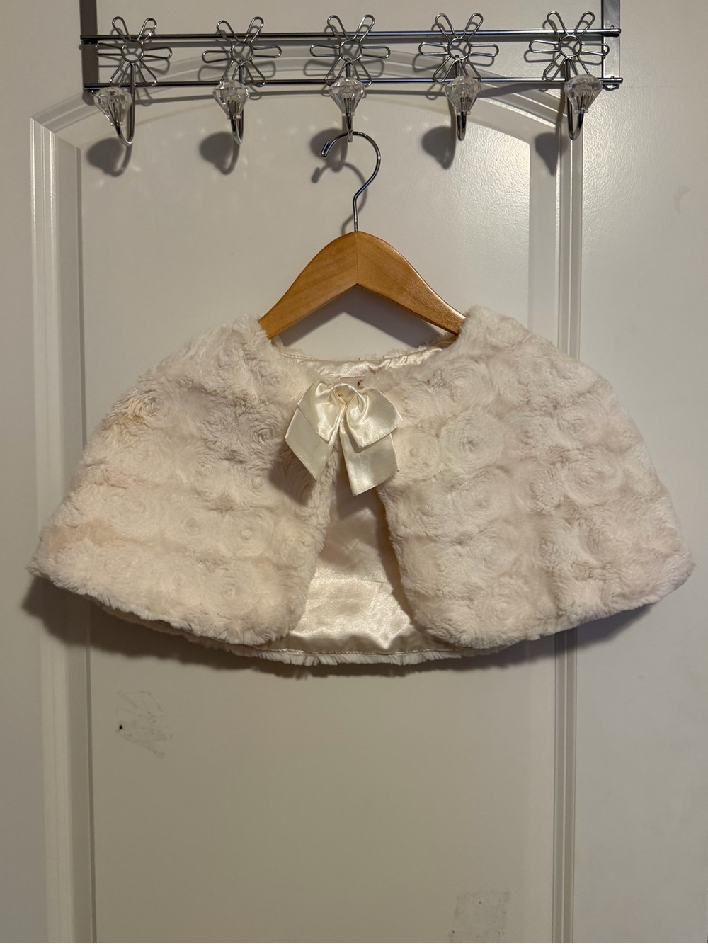 GB girls Cream Faux Fur Cape with Satin Bow